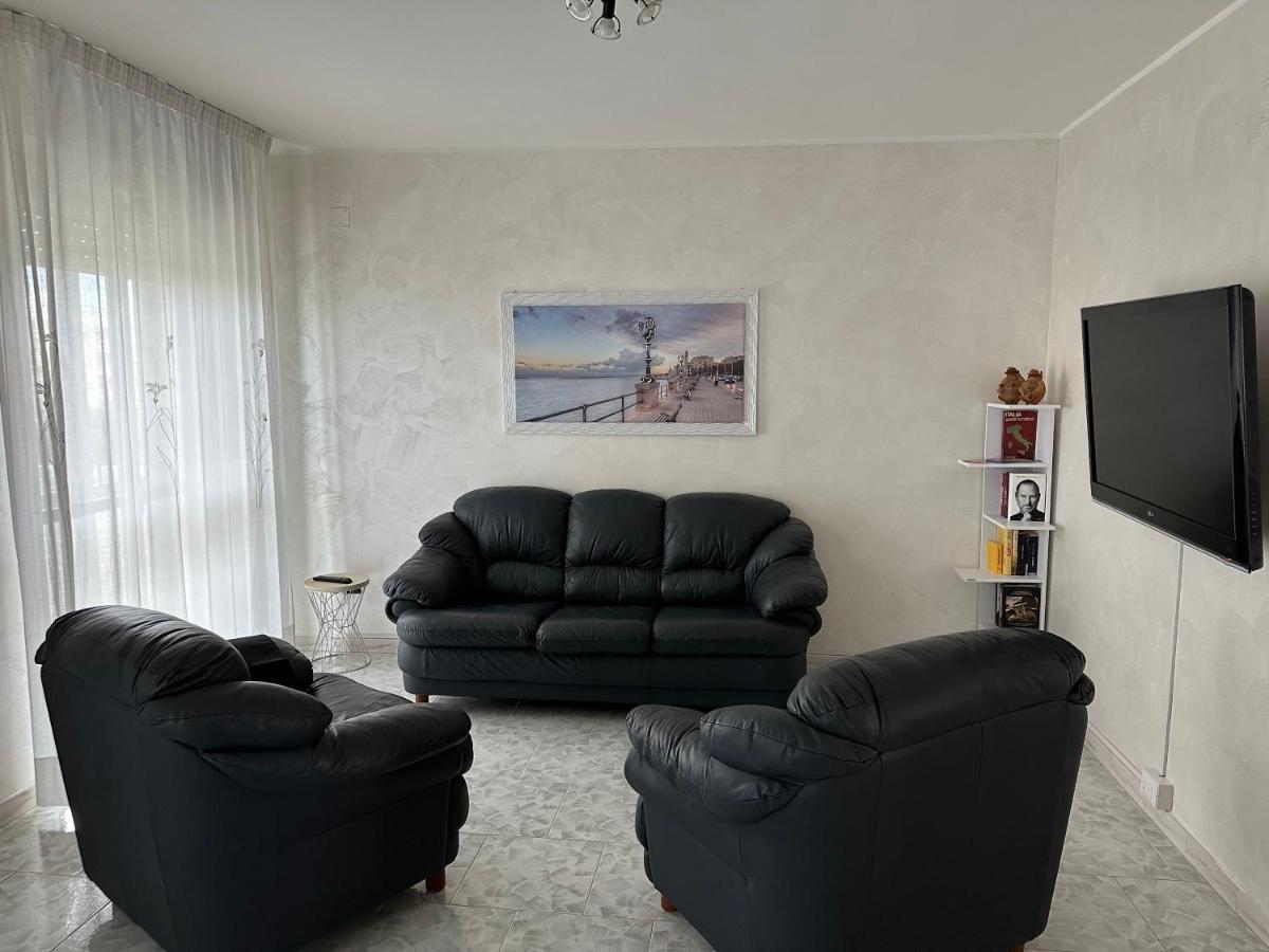 Palese Apartment Барі Екстер'єр фото